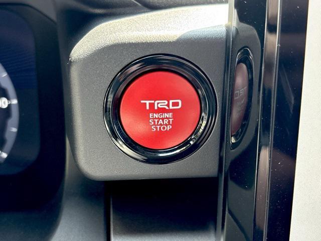 Photo of 2025 Everest Toyota 4Runner