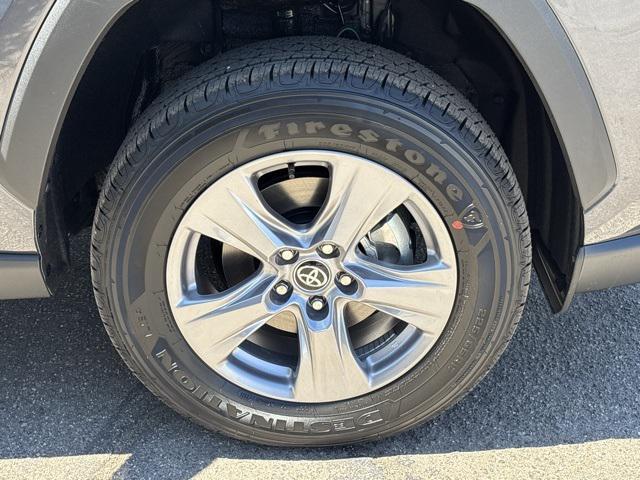 Photo of 2025 Magnetic Gray Metallic Toyota RAV4