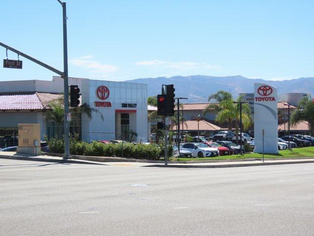 Photo of 2025 Ice Cap Toyota Tacoma