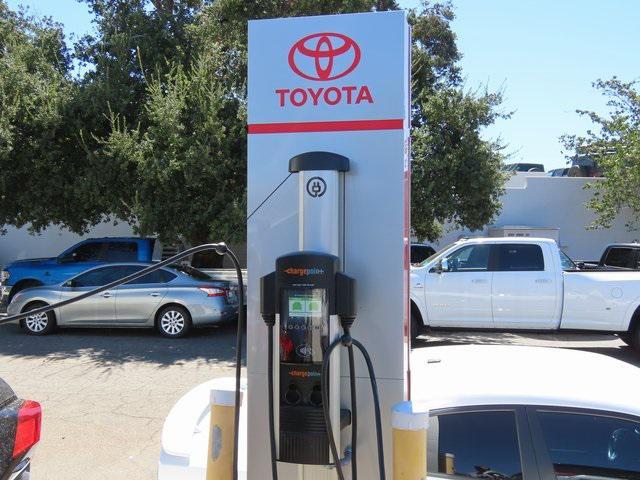Photo of 2013 Magnetic Gray Toyota Highlander