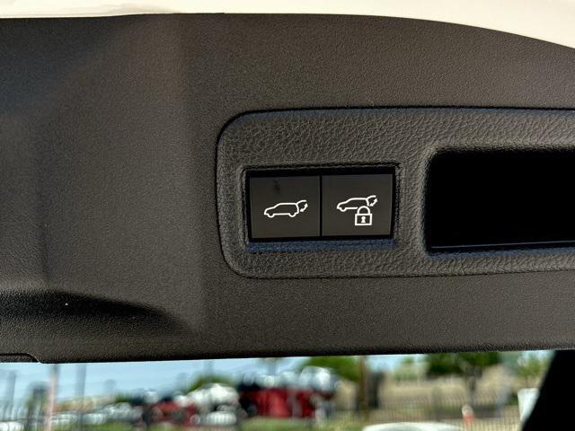 Photo of 2025 Wind Chill Pearl Toyota bZ4X