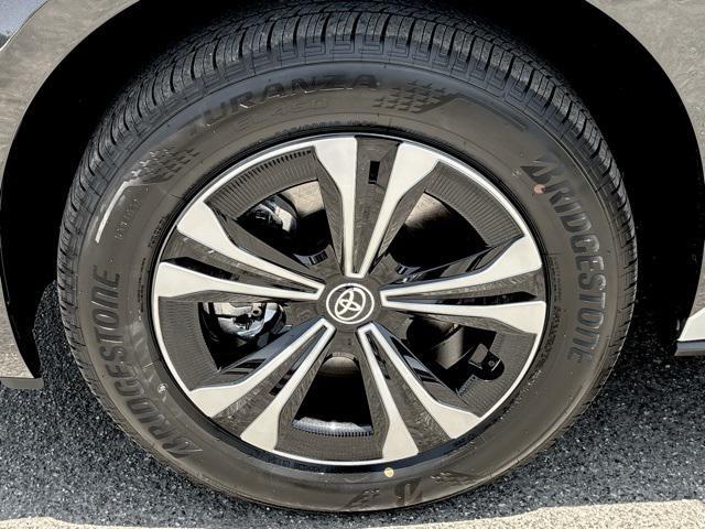 Photo of 2025 Wind Chill Pearl Toyota bZ4X