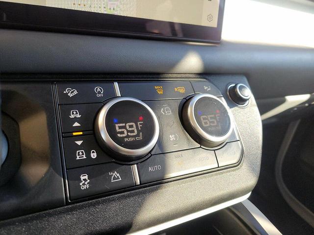 Photo of 2023 Fuji White Land Rover Defender