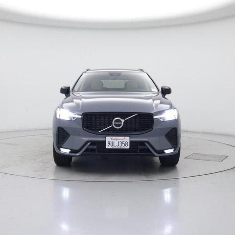 Photo of 2024 Thunder Grey Metallic Volvo XC60