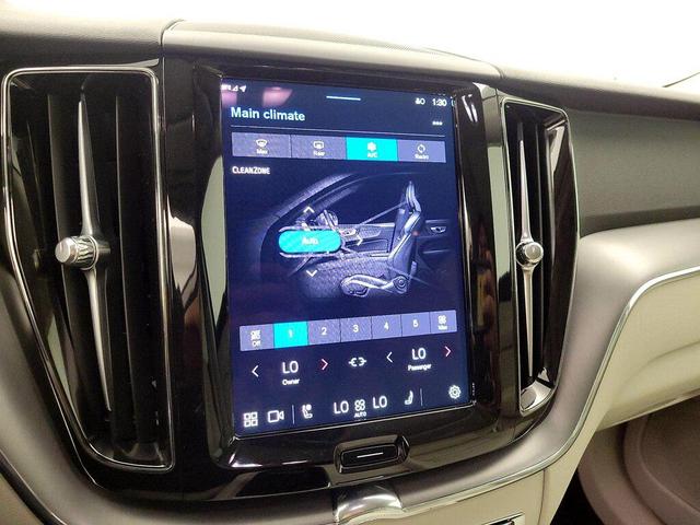 Photo of 2024 Thunder Grey Metallic Volvo XC60