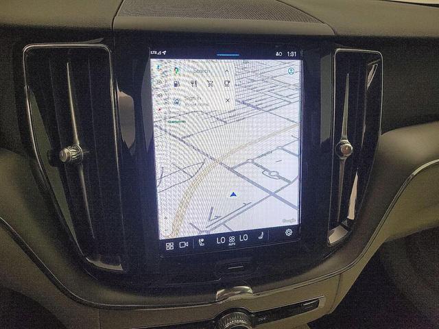 Photo of 2024 Thunder Grey Metallic Volvo XC60