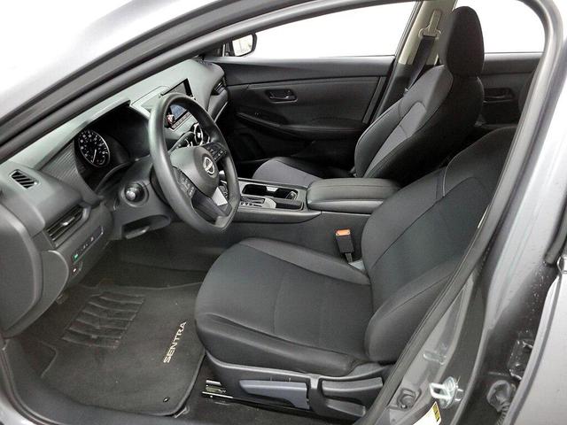 Photo of 2024 Gun Metallic Nissan Sentra