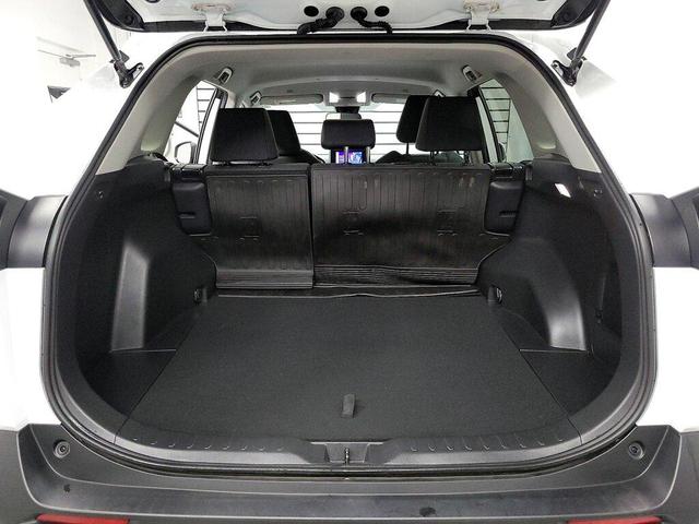 Photo of 2023 Ice Cap Toyota RAV4