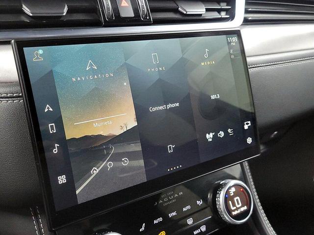 Photo of 2024 White Jaguar F-PACE