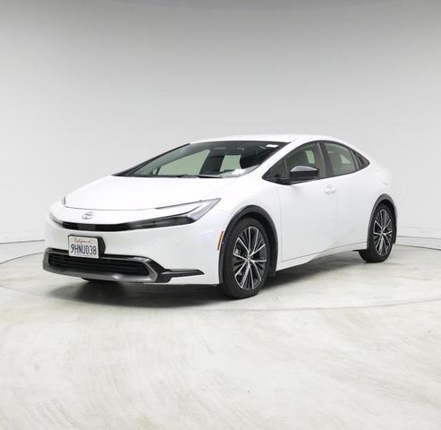 Photo of 2023 White Toyota Prius