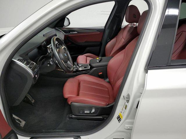 Photo of 2023 Mineral White Metallic BMW X3