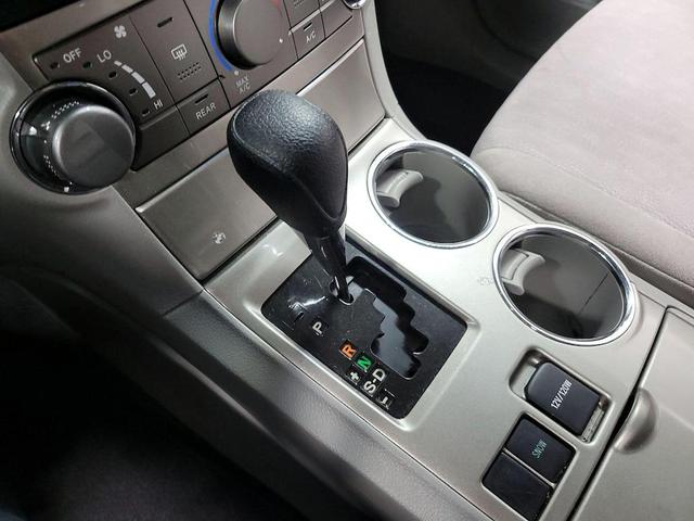 Photo of 2013 Blizzard Pearl Toyota Highlander