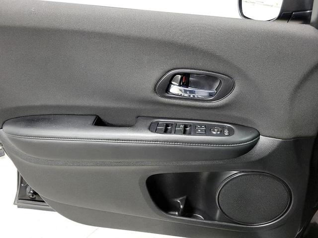 Photo of 2022 Crystal Black Pearl Honda HR-V