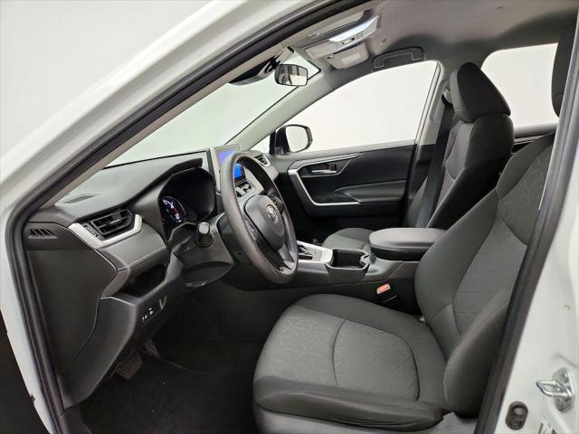 Photo of 2023 Ice Cap Toyota RAV4