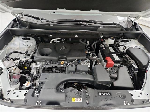 Photo of 2023 Ice Cap Toyota RAV4