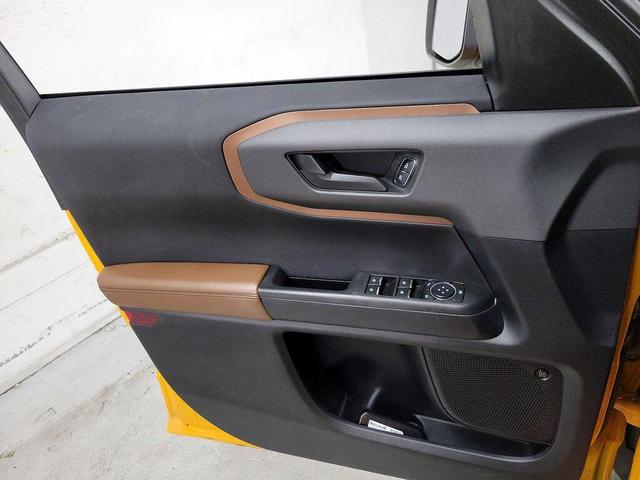 Photo of 2022 Cyber Orange Metallic Tricoat Ford Bronco Sport
