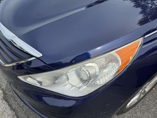 Photo of 2014 Indigo Blue Pearl Hyundai SONATA