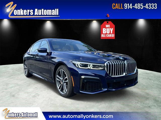 2022 BMW 750