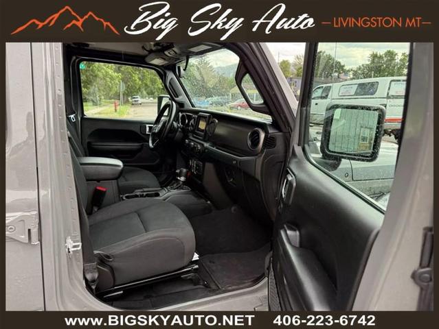 Photo of 2021 Gray Jeep Gladiator