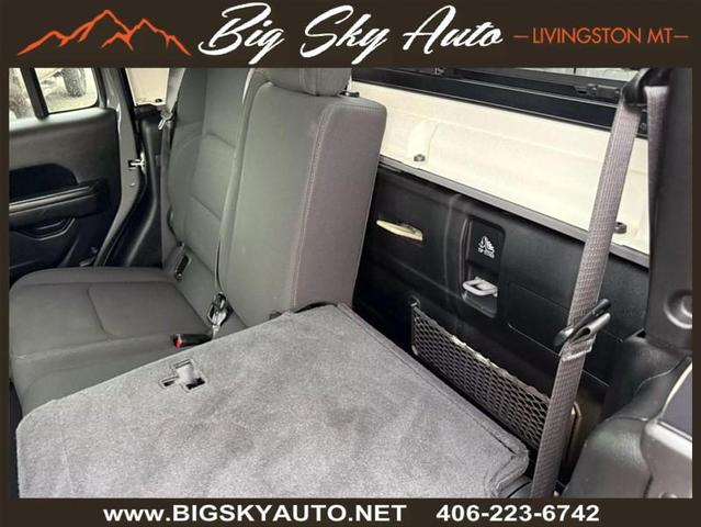 Photo of 2021 Gray Jeep Gladiator