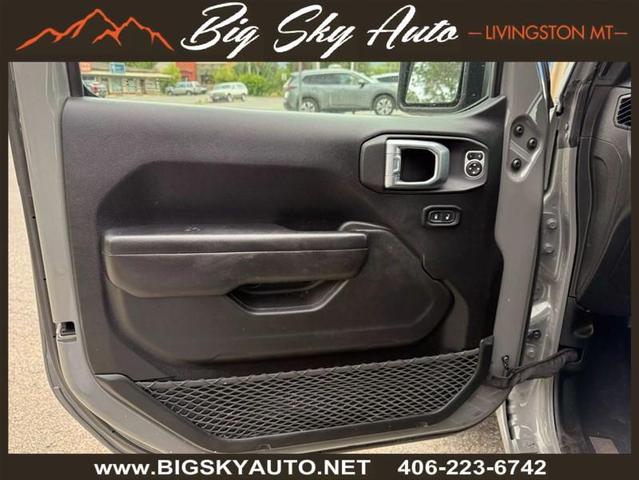 Photo of 2021 Gray Jeep Gladiator