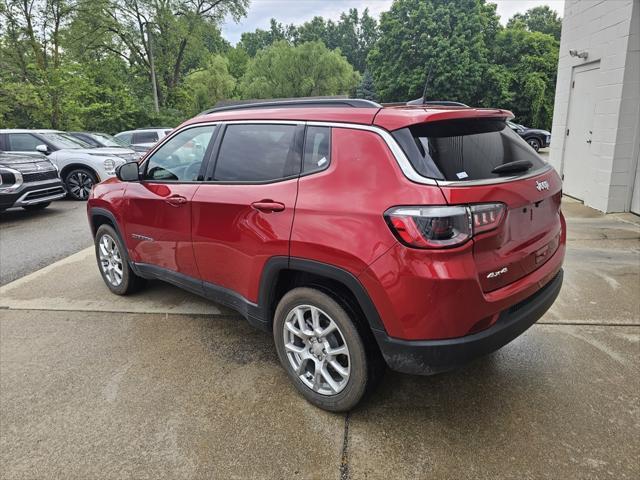 Photo of 2024 Red Hot Pearlcoat Jeep Compass