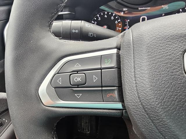Photo of 2024 Red Hot Pearlcoat Jeep Compass