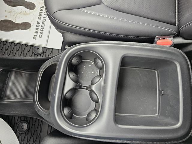 Photo of 2025 Bright White Clearcoat Chrysler Voyager