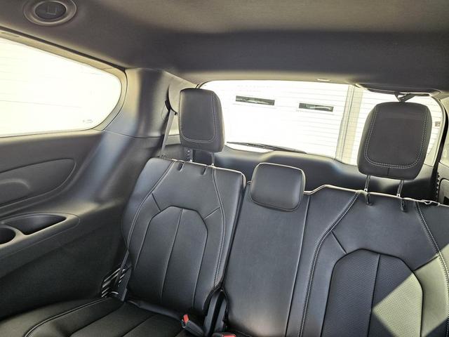 Photo of 2025 Bright White Clearcoat Chrysler Voyager