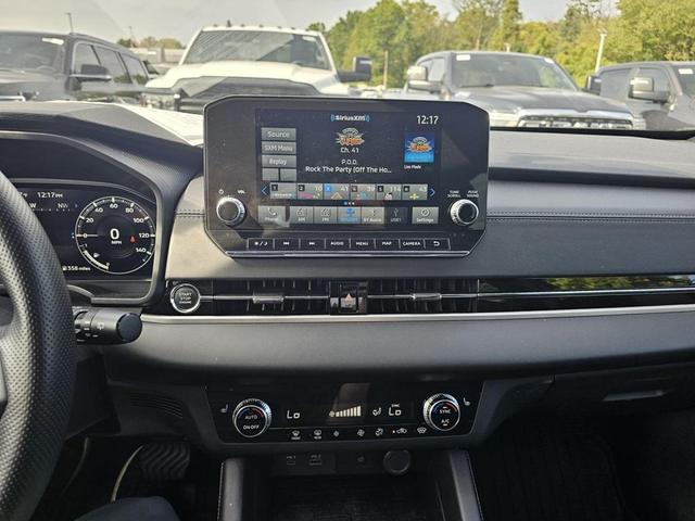 Photo of 2024 Red Diamond Mitsubishi Outlander
