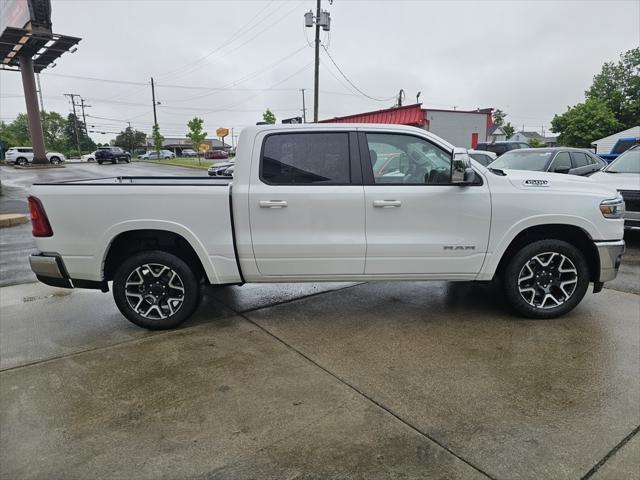 Photo of 2025 Ivory White Tri-Coat Pearlcoat RAM 1500