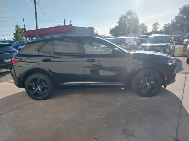 Photo of 2022 Ebony Twilight Metallic Buick Envision
