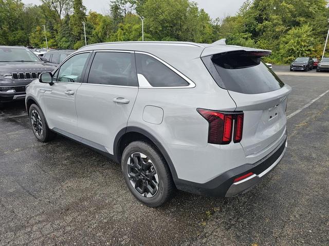 Photo of 2025 Wolf Gray Kia Sorento