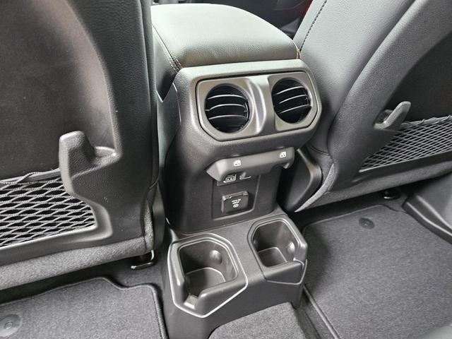 Photo of 2025 Firecracker Red Clearcoat Jeep Gladiator