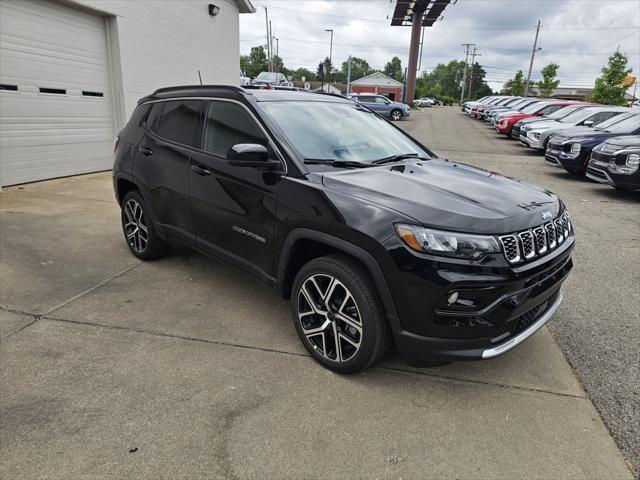Photo of 2025 Diamond Black Crystal Pearlcoat Jeep Compass