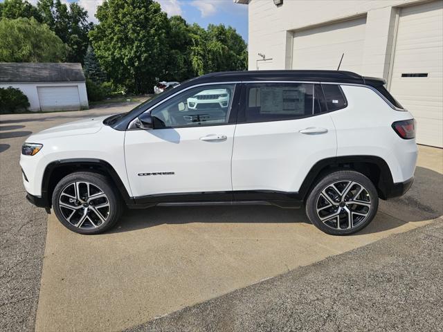 Photo of 2025 Bright White Clearcoat Jeep Compass