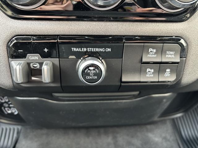 Photo of 2025 Billet Silver Metallic Clearcoat RAM 1500