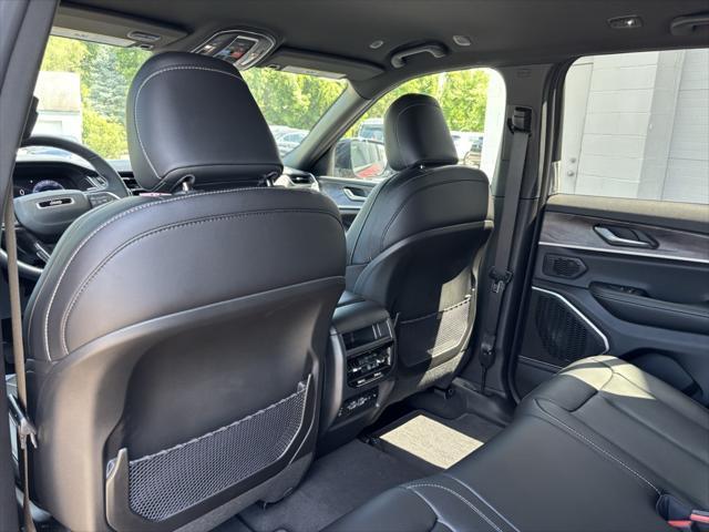 Photo of 2025 Velvet Red Pearlcoat Jeep Grand Cherokee