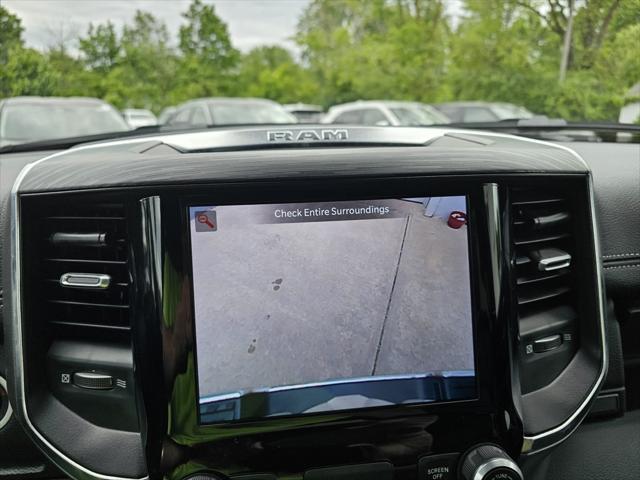 Photo of 2023 Diamond Black Crystal Pearlcoat RAM 1500