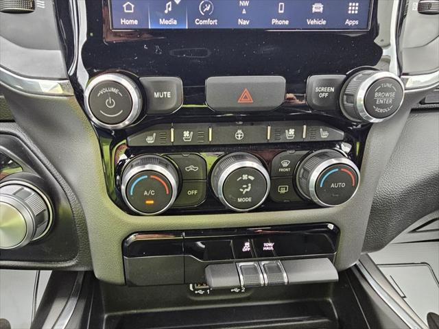 Photo of 2023 Diamond Black Crystal Pearlcoat RAM 1500