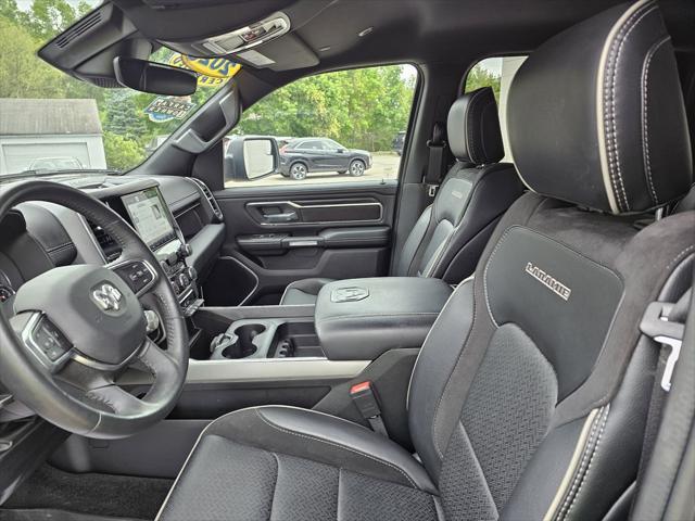 Photo of 2023 Diamond Black Crystal Pearlcoat RAM 1500