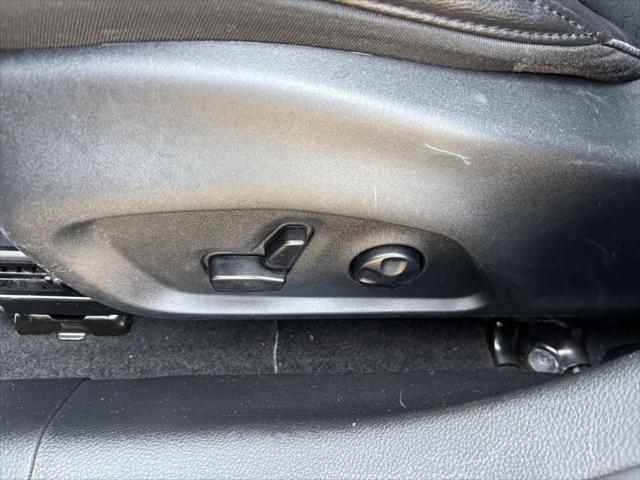 Photo of 2019 Diamond Black Crystal Pearlcoat Jeep Compass