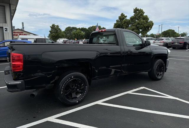 Photo of 2017 Black Chevrolet Silverado 1500