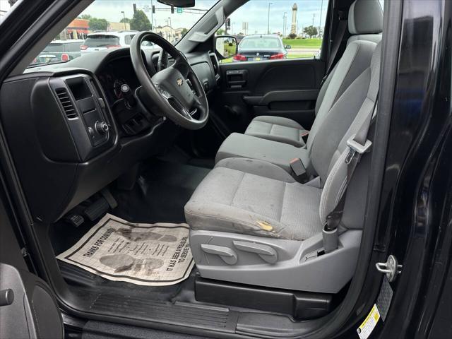 Photo of 2017 Black Chevrolet Silverado 1500