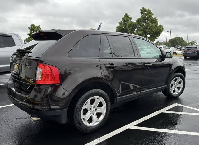Photo of 2013 Kodiak Brown Metallic Ford Edge