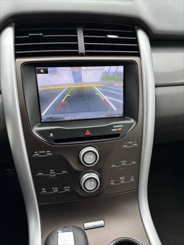 Photo of 2013 Kodiak Brown Metallic Ford Edge
