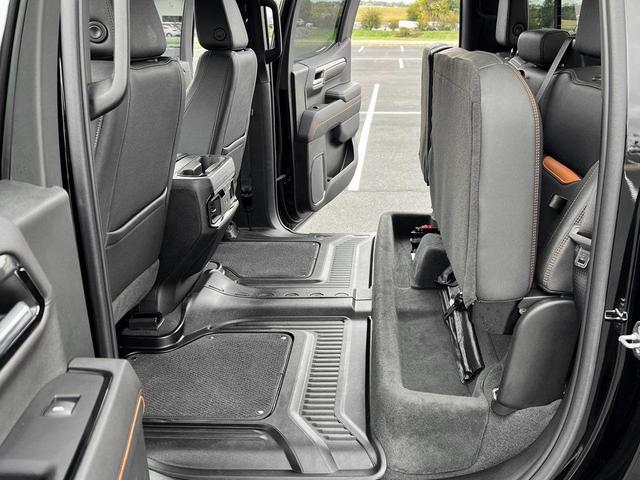 Photo of 2023 Onyx Black GMC Sierra 1500