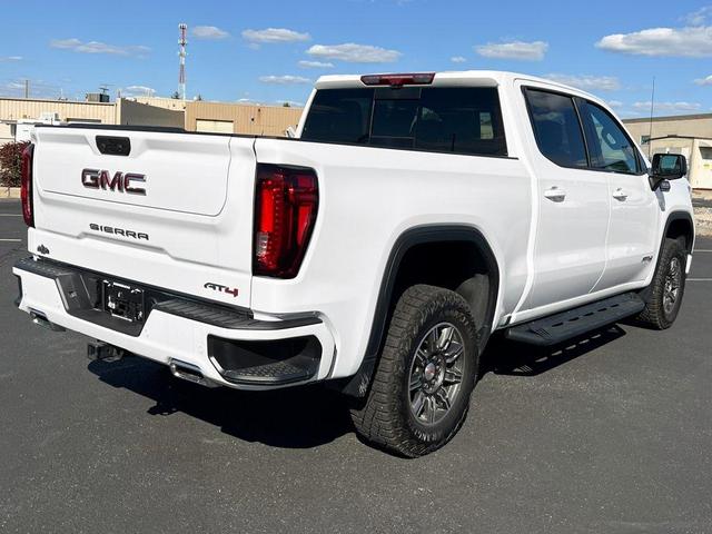 Photo of 2024 Summit White GMC Sierra 1500