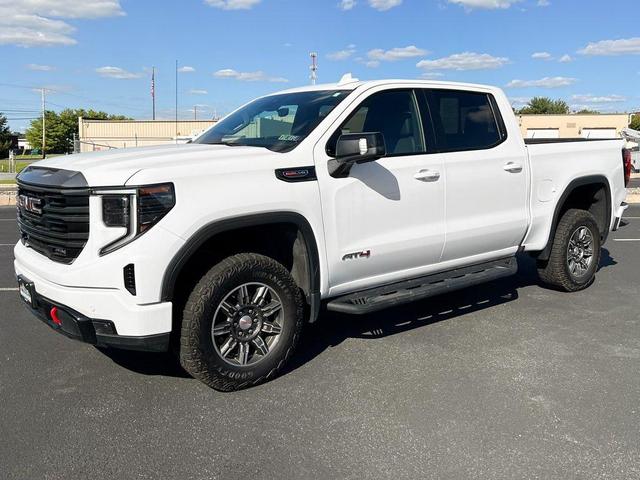 Photo of 2024 Summit White GMC Sierra 1500