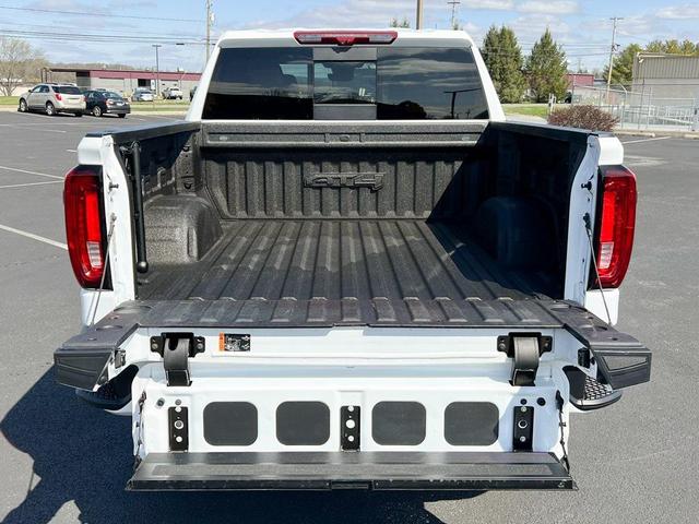 Photo of 2024 Summit White GMC Sierra 1500